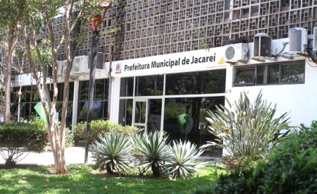 Fachada do prédio da Prefeitura Municipal de Jacareí